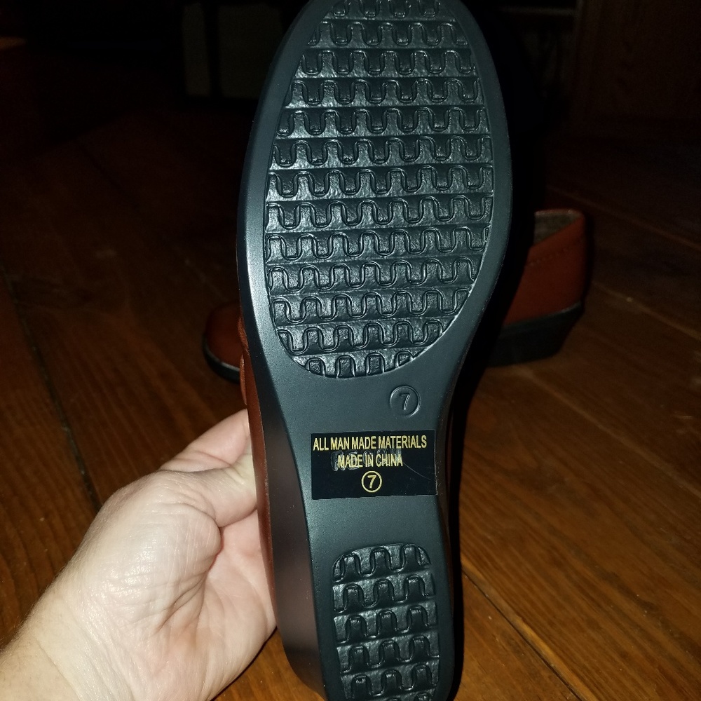 Shoes - Picture 3 of 6